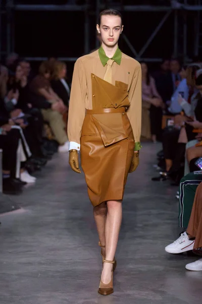 Look 47